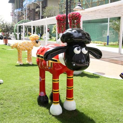 商场喜羊羊雕塑玻璃钢卡通动物 - 卓景雕塑公司