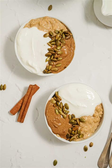 Cinnamon Spice Oatmeal with Pumpkin - The Perfect Pear