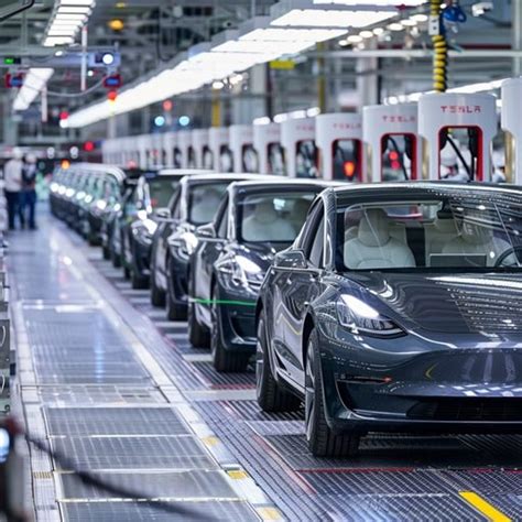 Tesla Manufacturing Line 的图像结果