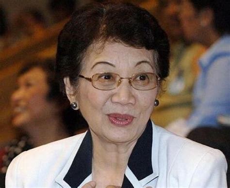 从福建走出的菲律宾女总统：叱咤风云近10年，一生未忘是中国后人_腾讯新闻