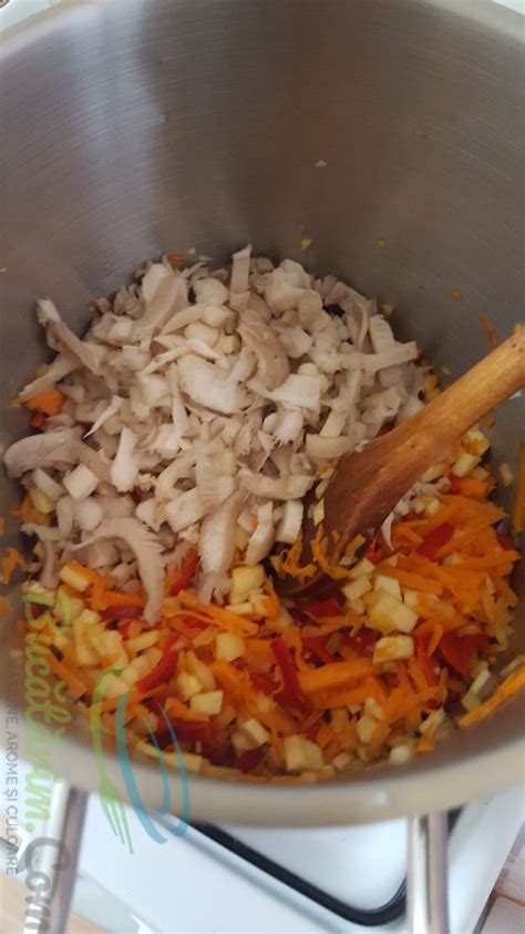 Ciorba de pui cu pleurotus