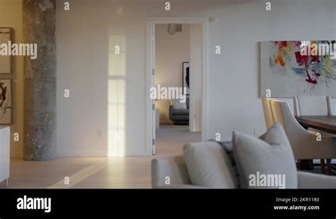 Setting Sun Inside Building 的图像结果