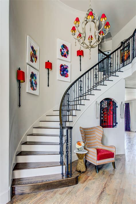 27 Stylish Staircase Decorating Ideas | Stairway decorating, Staircase ...