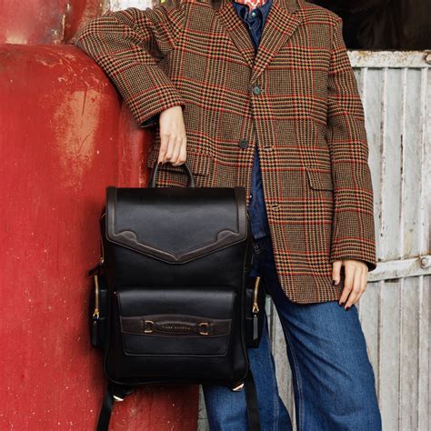Buy Handmade Leather Backpacks for Men and Women at Tiger Marrón
