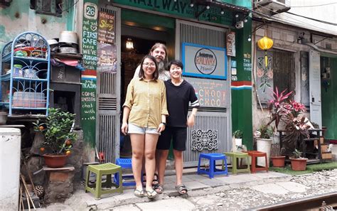 THE RAILWAY HANOI ( CHOO CHOO CAFE ) - Restaurant Reviews, Phone Number ...