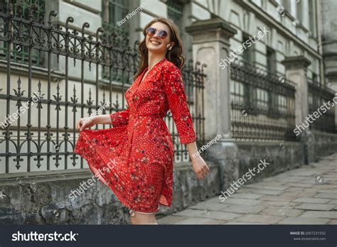 Floral Dresses: Over 343,508 Royalty-Free Licensable Stock Photos ...