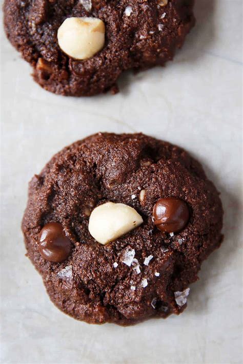 Double Chocolate Chunk Macadamia Nut Cookies - Lexi's Clean Kitchen