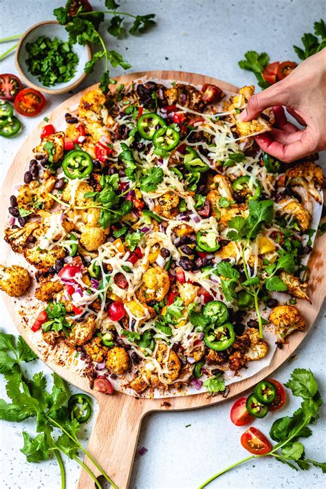 This Low-Carb Cauliflower Nachos Is a Healthy Spin on the Classic Recipe
