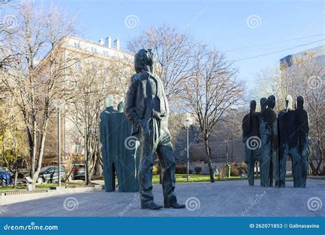 Moscow, Russia, Monument To the Poet Joseph Brodsky. Editorial Stock ...