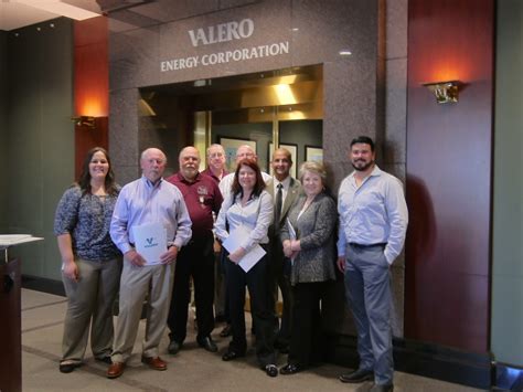 Working At Valero Energy - Zippia