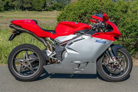 Mint-Condition 2002 MV Agusta F4 750 S Is the Two-Wheeled Portrayal of ...