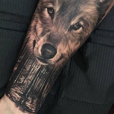 inner forearm wolf tattoo