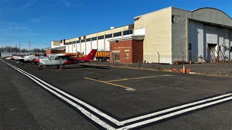 Photographic Logbook: A King-Sized Day Trip to the Queen City