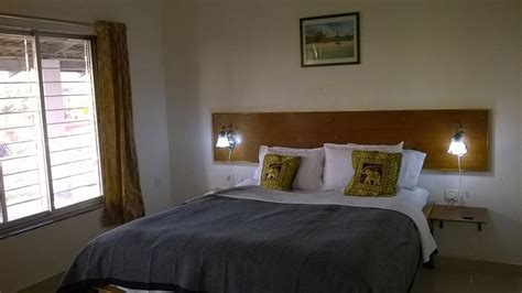 PALM SPRINGS LAKE RESORT (Ratnagiri, Maharashtra) - Hostel Reviews ...