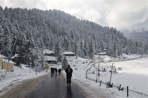Photos: Fresh snowfall has turned Himachal, Jammu & Kashmir and ...