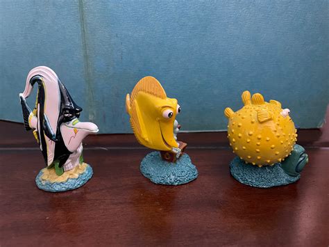 Finding Nemo Bloat Toy