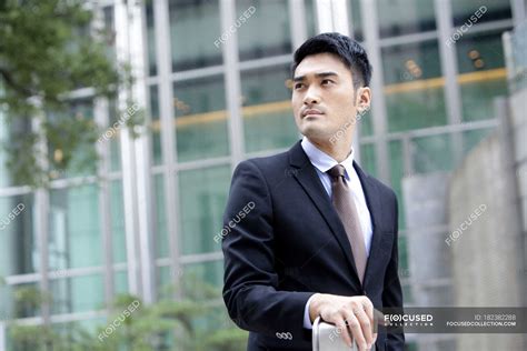 Chinese Business Men 的图像结果