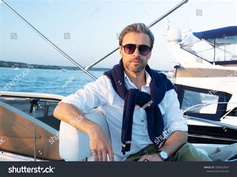 343,503 Men with boat Images, Stock Photos & Vectors | Shutterstock