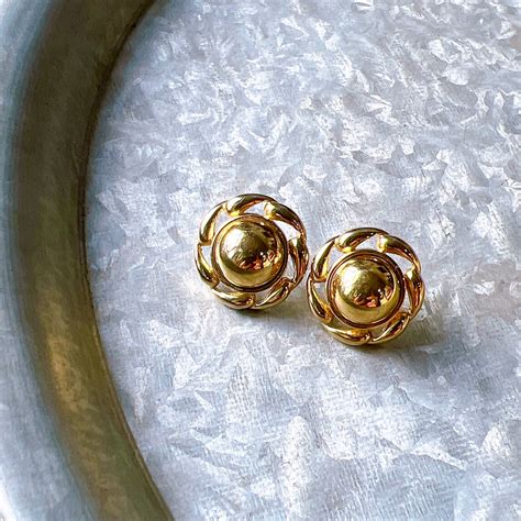 P545- ヴィンテージピアス U.S.A. 1980s Gold Tone Flower Pierced Earring | eslup ...