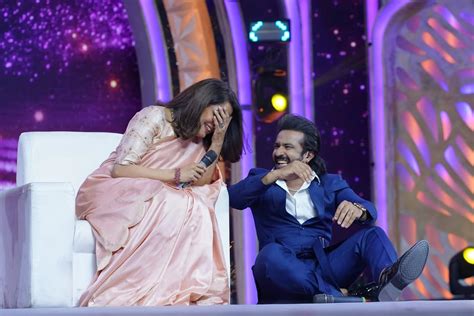 Anchor Ravi - Ramaya Krishnan : టీవీ ప్రోగ్రాంలో రమ్యకృష్ణతో సరదాగా ...