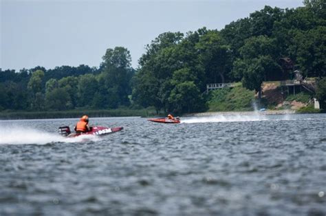 Hydroplane race could be a rare super-fast event at no-wake Mott Lake ...
