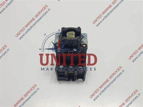 MOELLER P1-32 DISCONNECT SWITCH BASE ONLY | United Marine Services