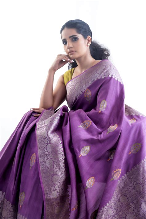 Buy Jamdani Sarees Online | Jamdani Fabric | Singhania's