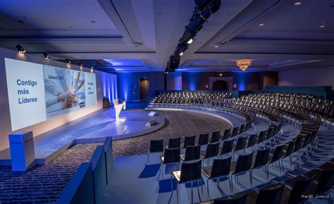 stage_scenary_Roundshaped Stadium & Widescreen Rear Projection - Events & Technology ...