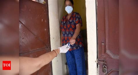 Coronavirus in Delhi: 50% drop in home isolation cases in last 15 days ...