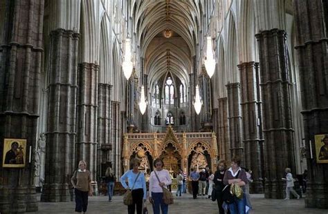 10 Interesting Churches In United Kingdom For Your Next Trip!