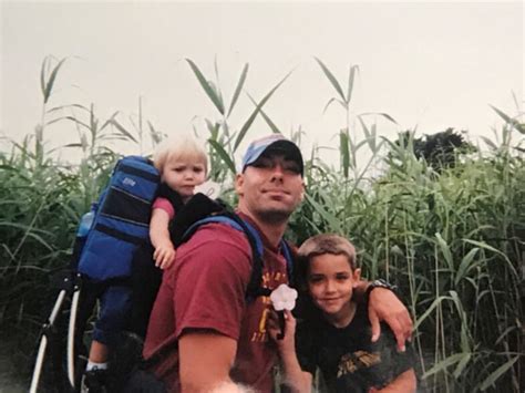 Paratrooper who lost father in Iraq attends dedication ceremony for ...