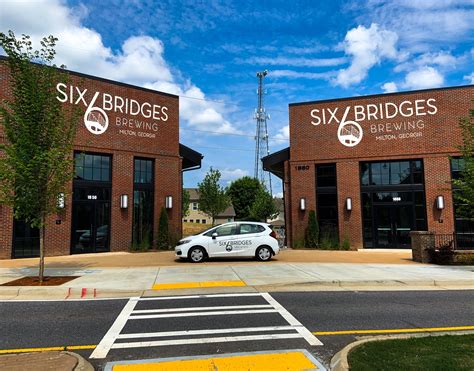 Crabapple Taproom - Six Bridges Brewing