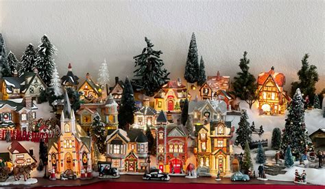 Miniature Christmas Village Scenes at Chris Colon blog