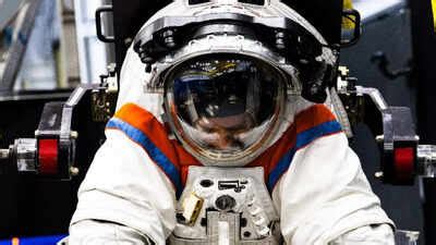 Nokia 4G tech to integrate with Axiom spacesuits, aid astronauts on ...