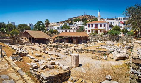 How the Mausoleum at Halicarnassus became a wonder of the ancient world ...