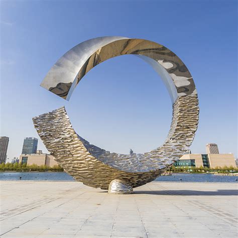 大型不锈钢圆环雕塑,圆圈雕塑景观小品在线作品欣赏_w13927702320-站酷ZCOOL