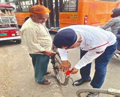 Reflective tapes, safety lessons: Traffic police lead awareness blitz ...