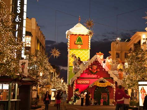 Things to Do for Christmas in Los Angeles