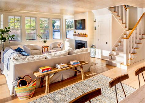 Small Living Room Decorating Ideas with Sectional: Get Inspired by ...
