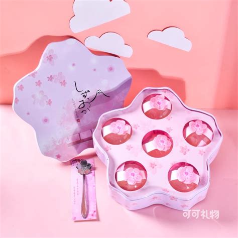 法学生送什么礼物最新素材