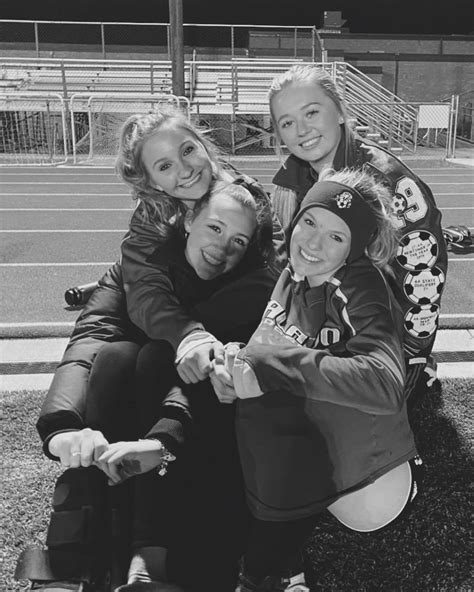 UH Manoa Class of 2027-2028 | Hi, my name is Ashlyn and I’m from Texas ...