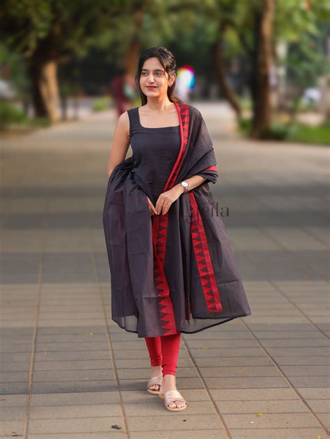 Studio Thari ® - Hand picked Exclusive Sarees & Salwars