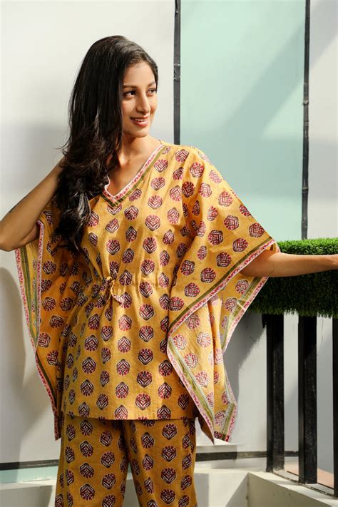 SLEEP – Private Lives