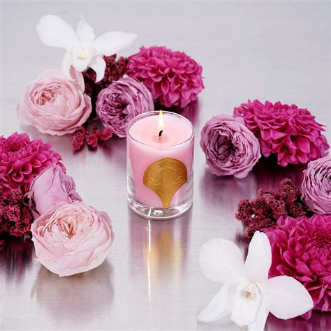 The Meaning Behind Graduation Flowers - Venus et Fleur®