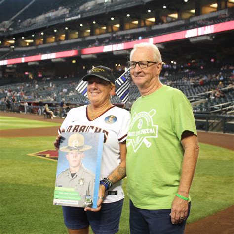 Batter up! For Donate Life Day at the D-backs - Donor Network of Arizona