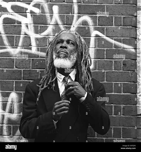 Black british singer hi-res stock photography and images - Alamy