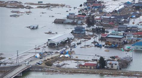 Our Earth Sucks 1,000,000,000 Billion Kg Of Ocean Water Into Its Core ...