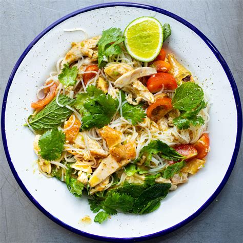 Herby Curried Chicken Noodle Salad | Mob