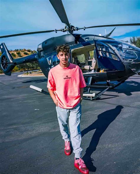 FaZe Rug - Age, Height, Net Worth, Girlfriend, Bio, Wiki, Facts