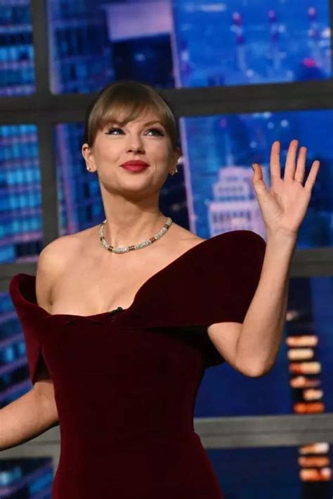 Will Taylor Swift appear at the 2026 Grammys? Behind-the-scenes talks ...